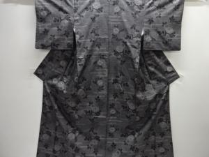 ヱ霞に菊模様織出し本場泥大島紬着物（9マルキ）